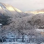 Αλαγονία Ξύλινα Καταλύματα Σαλέ