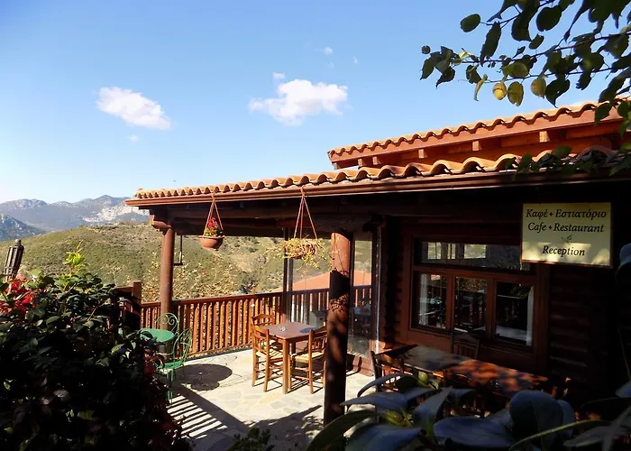 シャレー Alagonia Country Homes